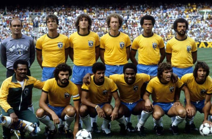 Copa do Mundo 1982 (Espanha) - Estreia: Brasil 2 x 1 União Soviética - Gols: Sócrates e Éder.