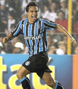 2002 - Rodrigo Mendes (Grêmio): 10 gols 