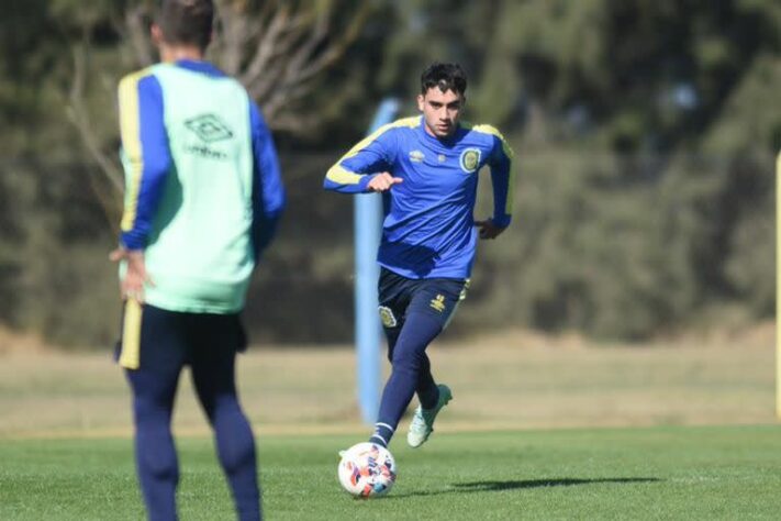 ESQUENTOU - O Brighton voltou as suas atenções para Facundo Buonanotte, um talento de 17 anos de Rosario Central. De acordo com informações do jornalista César Luis Merlo, os argentinos estão dispostos a ouvir uma proposta, caso seja mais vantajosa financeiramente do que a feita na última janela de transferências. (US$ 6 milhões + 6 milhões em bônus)