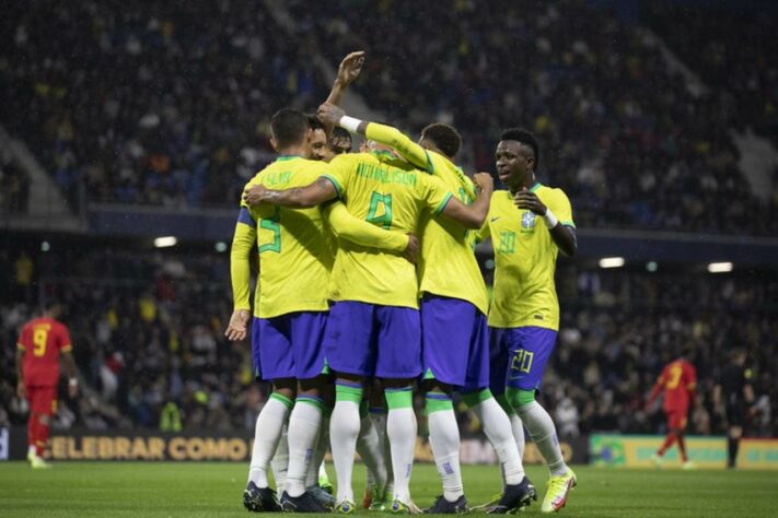 Seleção brasileira tem 63% de chances de vencer Copa, diz estudo