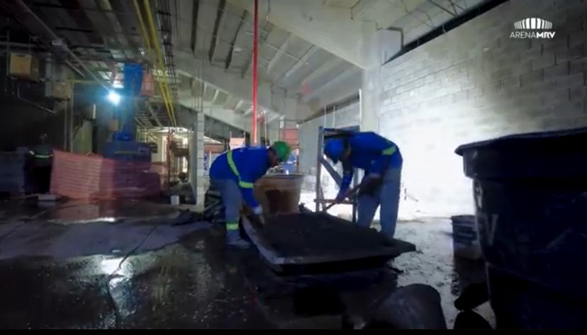 Veja como estão as obras do novo estádio do Atlético Mineiro.