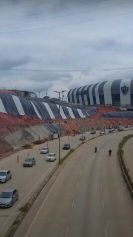 Veja como estão as obras do novo estádio do Atlético Mineiro.