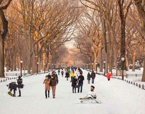 Yuri Alberto deslizando na neve