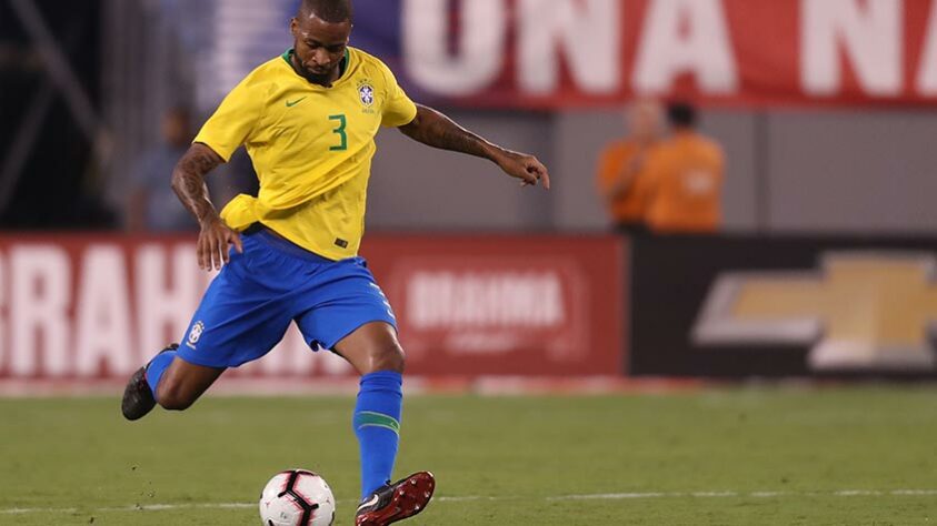 Último jogador do Cruzeiro titular na Seleção Brasileira: Dedé - (11/09/18) - Brasil 5 x 0 El Salvador - Amistoso