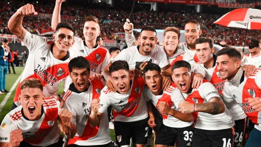 Argentina: River Plate (último título na temporada 2021) - 36 títulos