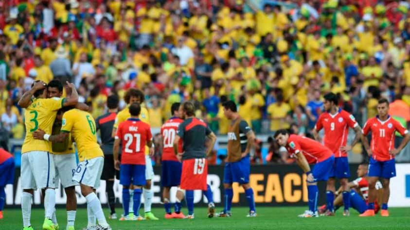 Chile e Brasil se enfrentam nesta quinta-feira (10) em Santiago, partida válida pelas Eliminatórias da Copa do Mundo de 2026. Confira a seguir os últimos embates entre as duas seleções. 