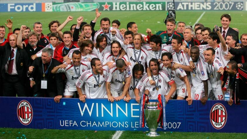 TNT Sports BR on X: SEGUE O LÍDER, PAI! 🔥⚪ O Real Madrid DOBROU o número  de títulos do Milan, segundo colocado no ranking de maiores campeões da  Champions League! Vai demorar