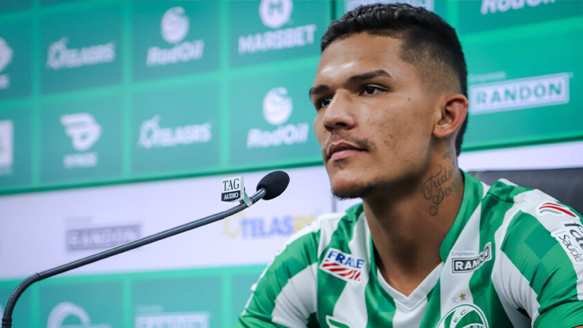 Gabriel Tota (meia) - O jogador foi denunciado pelo MP de Goiás / Defendia o Juventude no momento da acusação. 