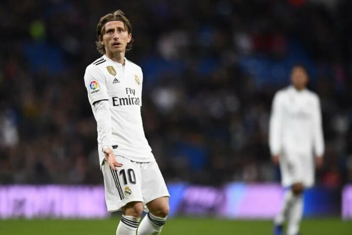 Luka Modric - Real Madrid - contrato até 30/06/2024