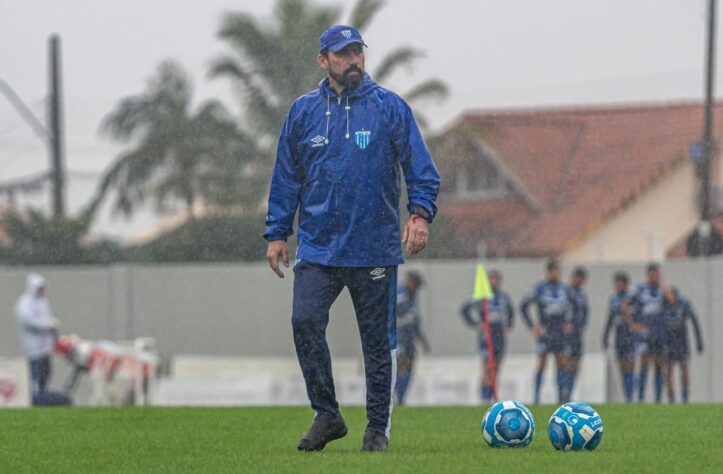 Avaí - Gustavo Morínigo (paraguaio) - 46 anos.