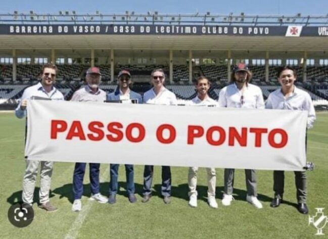 Com a vitória por 1 a 0 do Goiás, em São Januário, clube carioca sofreu a sexta derrota consecutiva na competição e segue com apenas 6 pontos, na 19ª posição da tabela. Má fase vascaína e possível retorno para Série B do Brasileirão têm sido prato cheio para provocações dos torcedores rivais. Confira! (Por Humor Esportivo)