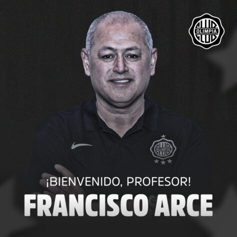 FECHADO - Adversário do Flamengo na Libertadores, o Olimpia (Paraguai) anunciou Francisco Arce, ex-jogador de Grêmio e Palmeiras, como seu novo treinador. Essa será a segunda passagem do técnico pelo clube, já que Arce já dirigiu o Olimpia entre 2015 e 2016. 