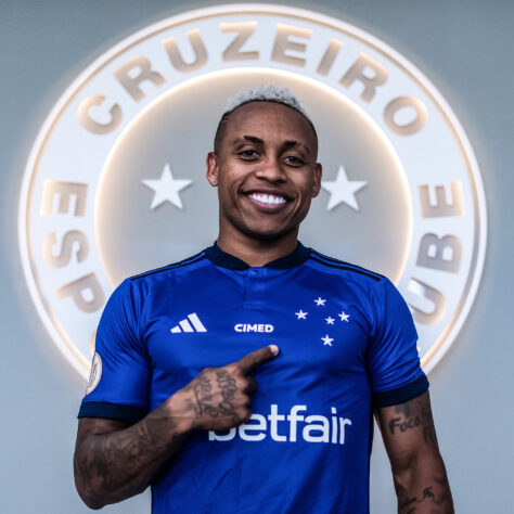 FECHADO - O Cruzeiro anunciou a contratação do atacante Paulo Victor, que estava no Valladolid (Espanha). O atleta, que foi formado pelo Vasco e acumula passagens por Albacete e Marbella, (ambos da Espanha), assinou contrato com a Raposa até o fim de 2025. 