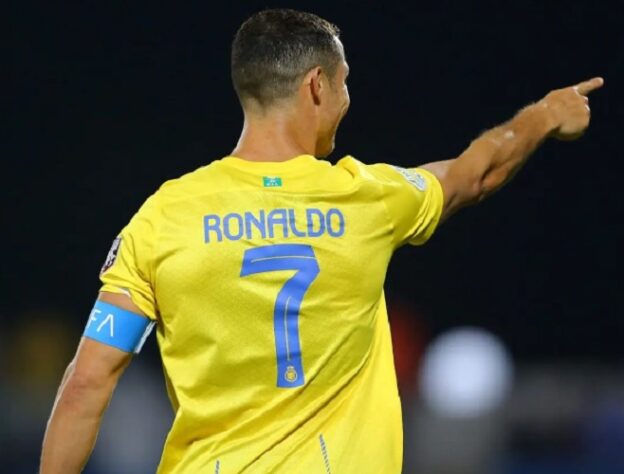 Cristiano Ronaldo (Al-Nassr): 260 milhões (R$1,5 bilhão)