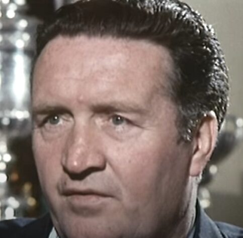 Jock Stein - 36 títulos | Celtic (31 títulos), Dunfermline Athletic (3 títulos), Hibernian (1 título) e Seleção escocesa (1 título)