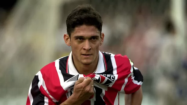 Edu - Depois da sua passagem pelo São Paulo, encerrada em 2000, o ex-atacante passou um bom tempo da sua carreira na Espanha, tendo atuado por Celta de Vigo e Real Betis. Foi campeão da Libertadores de 2010 com o Internacional e se aposentou em 2014 pelo Colorado Rapids, dos Estados Unidos. Atualmente, Edu é dono de uma empresa que representa jogadores. 