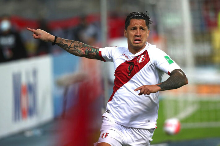 Gianluca Lapadula - 33 anos (Peru) 