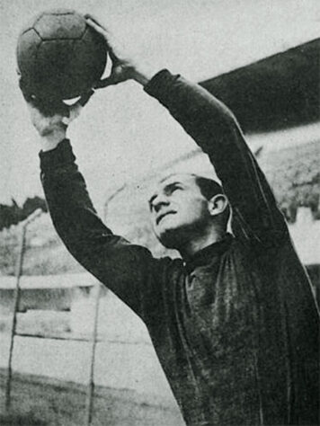 Eusébio Chamorro (goleiro) - Período: 1958 - Jogos: 1 - Gols: 0