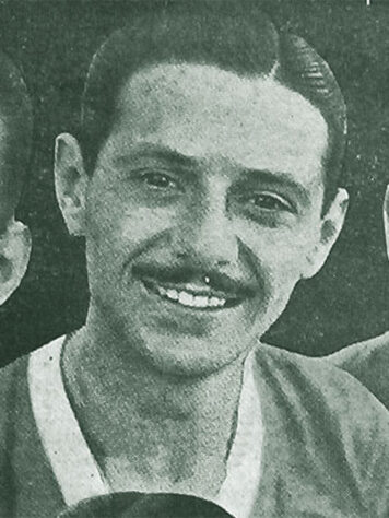 Garro (meia) - Período: de 1939 a 1941 - Jogos: 50 - Gols: 5