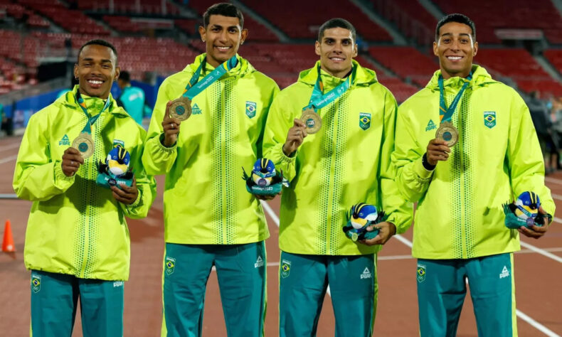 Atletismo - Medalhas de ouro: 7  (Renan Correa, nos 200m rasos; revezamento 4x100m masculino; Lucas Conceição, nos 400m rasos; revezamento 4x400m masculino (foto); Izabela Rodrigues, no lançamento de disco; Darlan Romani, no arremesso de peso; e Eduardo Rodrigues, nos 110m com barreiras)