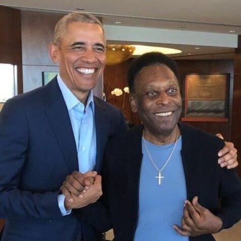 Apesar de apresentar sinais de melhora, Pelé não foi mais visto em grandes eventos. A última aparição pública do astro foi em 2019, quando se encontrou com o então presidente dos Estados Unidos, Barack Obama.