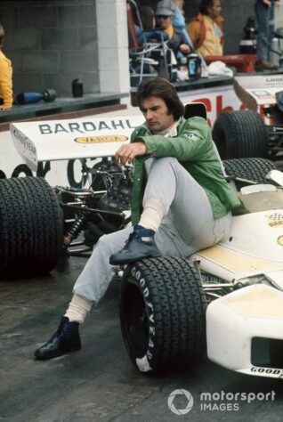 Wilsinho Fittipaldi sentado na sua Brabham, antes do GP do Canadá de 1972. 