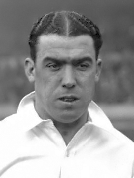 15º - Dixie Dean (Inglaterra): 62 gols em 49 jogos no ano de 1927.