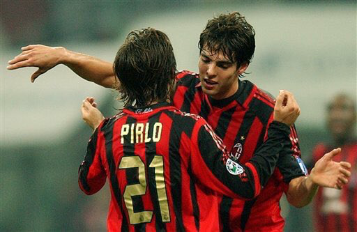 ANDREA PIRLO E RICARDO KAKÁ - Pirlo e Kaká somam 123 gols e 214 assistências em todas as competições, juntos, pelo Milan, além de terem conquistado a Champions League de 2006/07 pelo Rossonero.