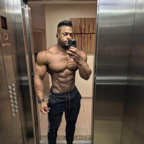 Vinicius Mateus - Men’s Physique