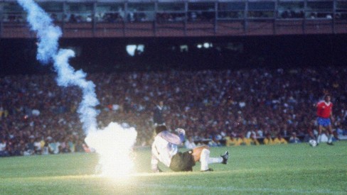 Rojas e a fogueteira no Maracanã: Rojas foi para o campo com uma lâmina de barbear oculta em sua luva, e então, simulou ter sido atingido pelo sinalizador. Rosenery Mello do Nascimento, acusada de ter lançado, ficou conhecida como "A fogueteira do Maracanã".