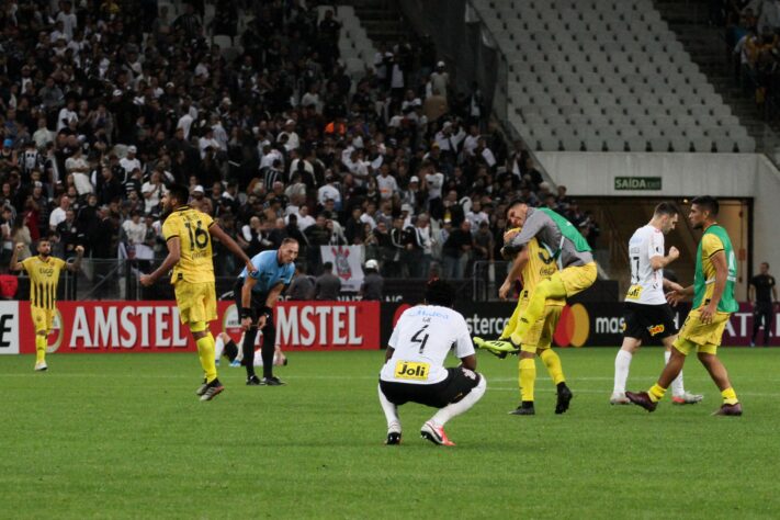 Em 2020, o Corinthians foi eliminado pelo Guaraní-PAR