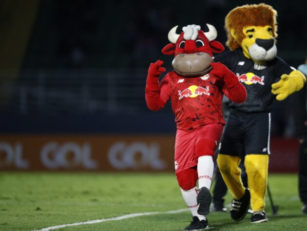 Red Bull Bragantino - O clube passou a ter o leão como mascote após vencer o Bragança Futebol Clube duas vezes, e o então presidente Cícero Marques comprou um quadro com um leão, representando a garra dos jogadores. Um tempo depois, o mascote ganhou a companhia do Toro Loko, quando o time passou a ser gerido pela Red Bull.