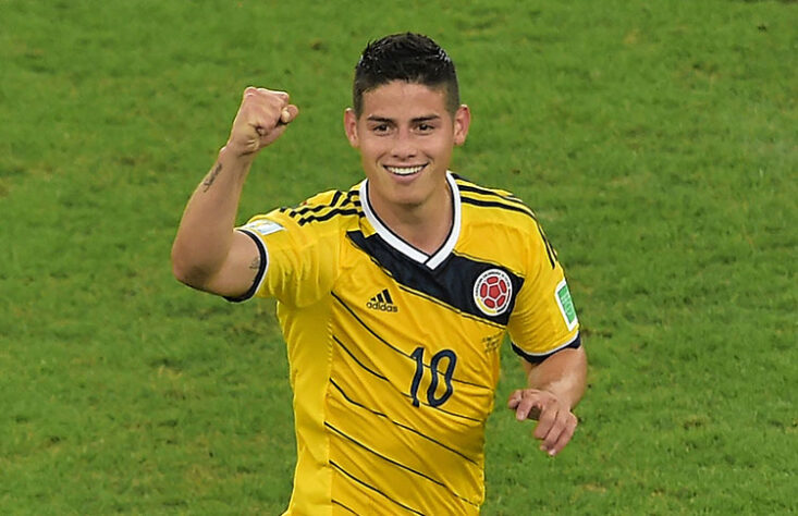 5 - James Rodríguez: Jogando pela seleção colombiana e pelo Real Madrid, James levantou as taças do Mundial de Clubes e da Supercopa da UEFA. 