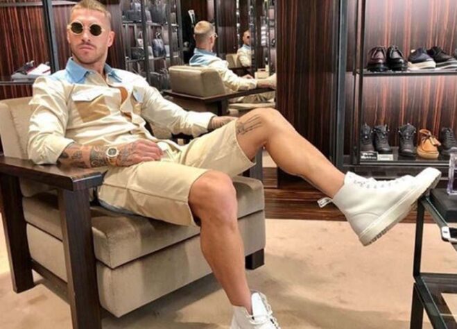 Sergio Ramos - Um dos melhores zagueiros no mundo, Sergio Ramos fez história no Real Madrid. Mas o jogador também sempre chamou atenção pelo estilo e por sempre ousar nos looks.