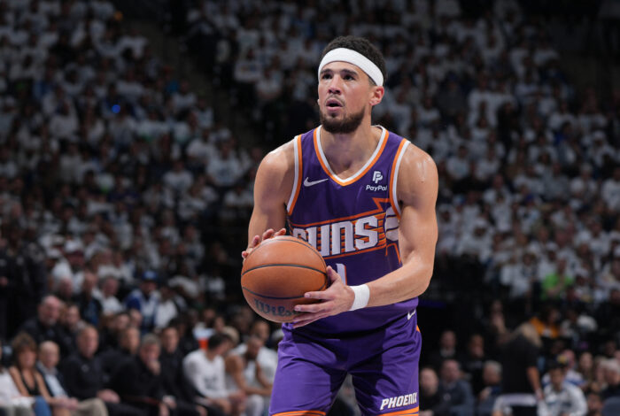 Com Devin Booker se tornando o maior cestinha do Suns, veja quem é o maior pontuador de cada franquia na NBA