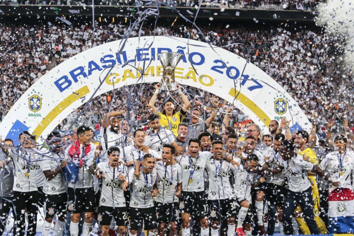 O Timão tem 7 títulos.  Conquistando seu primeiro troféu em 1990, O Corinthians é um dos maiores campeões da era dos pontos corridos. Sua última conquista foi em 2017