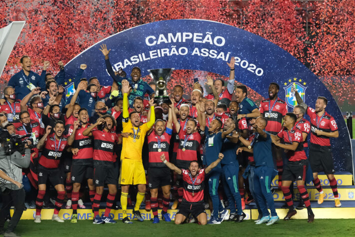 Grande polêmica da lista, o Flamengo se considera detentor de 8 títulos do Campeonato Brasileiro, mas segundo a decisão do STF 87 é do Sport, portaanto seriam 7. Sua última conquista foi em 2020
