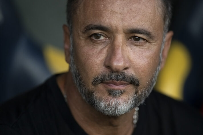 Vítor Pereira (anúncio oficial: 13/12/2022): Saída do clube: 11/04/2023 | Tempo total: 119 dias