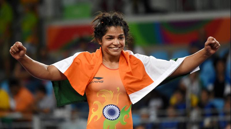 Sakshi Malik - A indiana de 31 anos é lutadora de estilo-livre e medalhista olímpica. Malik competiu nas Olimpíadas do Rio de Janeiro de 2016, onde conquistou a medalha de bronze, na categoria até 58kg.