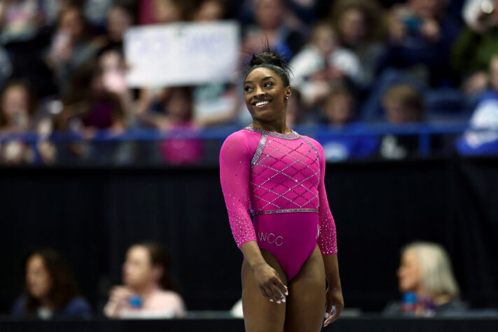 16. Simone Biles (ginasta) - R$ 35 milhões