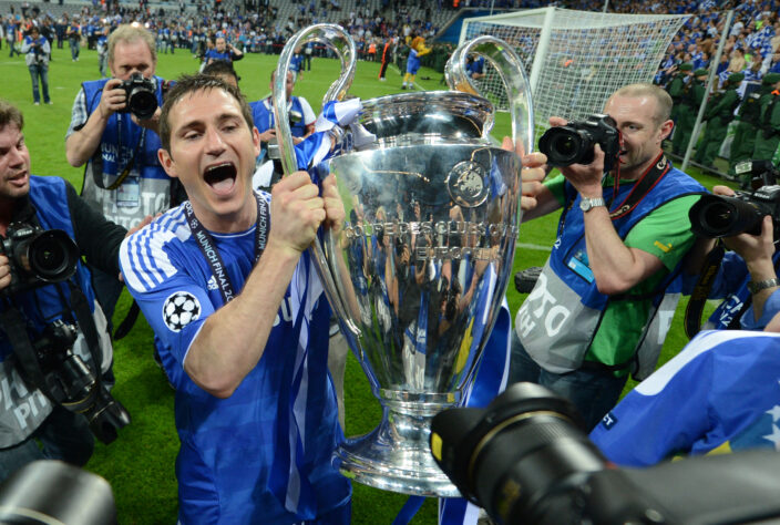 Lampard conquistou o título inédito de Champions League para o Chelsea