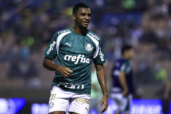 Meia: Luis Guilherme (Palmeiras).