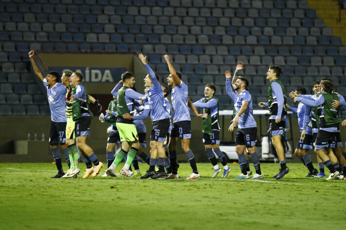 Belgrano ficou com a primeira colocação, cm 12 pontos, pelo Grupo C