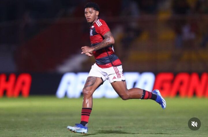 Meia: Rayan Lucas (Flamengo).