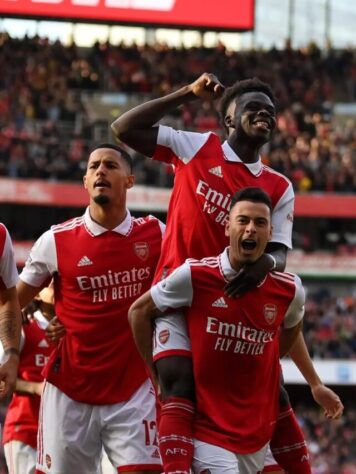 12ª colocação: Arsenal; está presente na lista de clubes que disputam os playoffs das oitavas de final