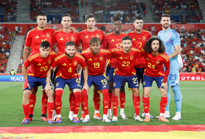 2) Espanha - 73 vitórias