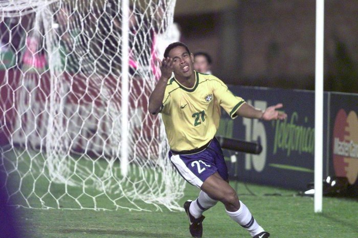 Copa América de 1999 (Paraguai). 30 de junho - Brasil 7x0 Venezuela  GOLS: Ronaldo (2), Emerson, Amoroso (2), Ronaldinho e Rivaldo.