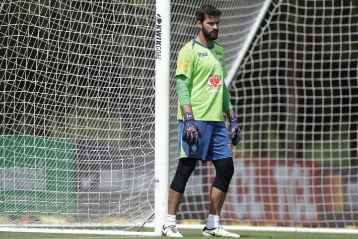 Goleiro contra o México: Alisson