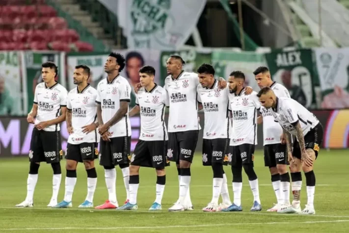 O Corinthians enfrenta o Juventude nesta quinta-feira (29) pelas quartas de final da Copa do Brasil. Tricampeão do campeonato, o Timão conta com artilharia pesada em sua história. Confira quais são os artilheiros do clube na Copa do Brasil: