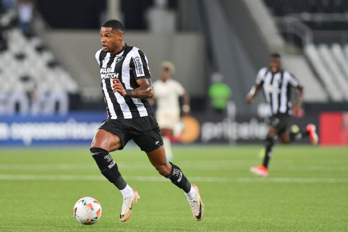 4°: Júnior Santos (Botafogo) - 18 gols em 35 jogos